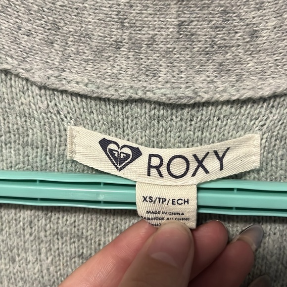 Cardigan - Picture 3 of 4